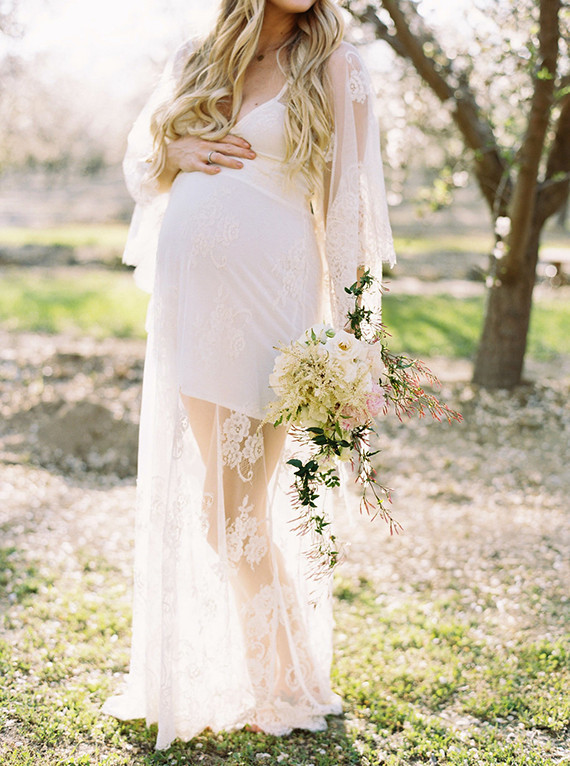 Cherry blossom maternity photos