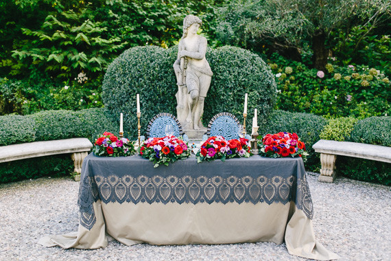 Modern Romeo & Juliet Wedding Inspiration Tablescape