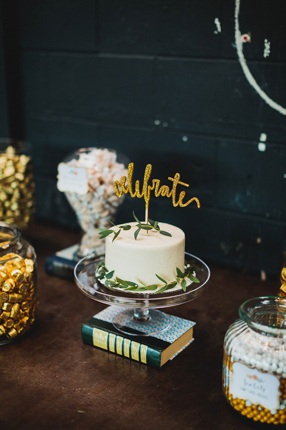 SmoggeeShoppe Wedding Cake