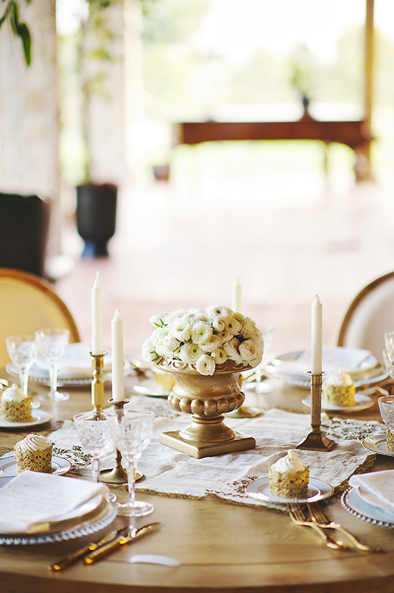 Gold and white tablescape