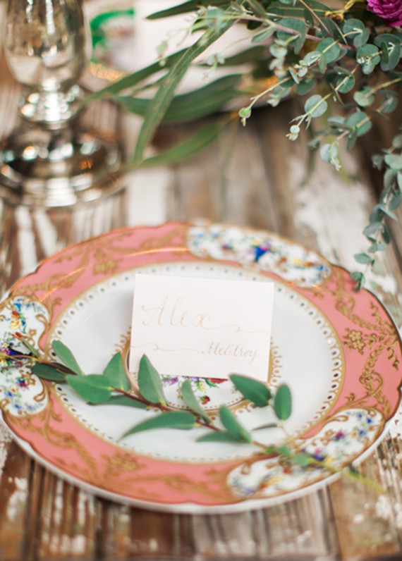 Chic vintage place setting