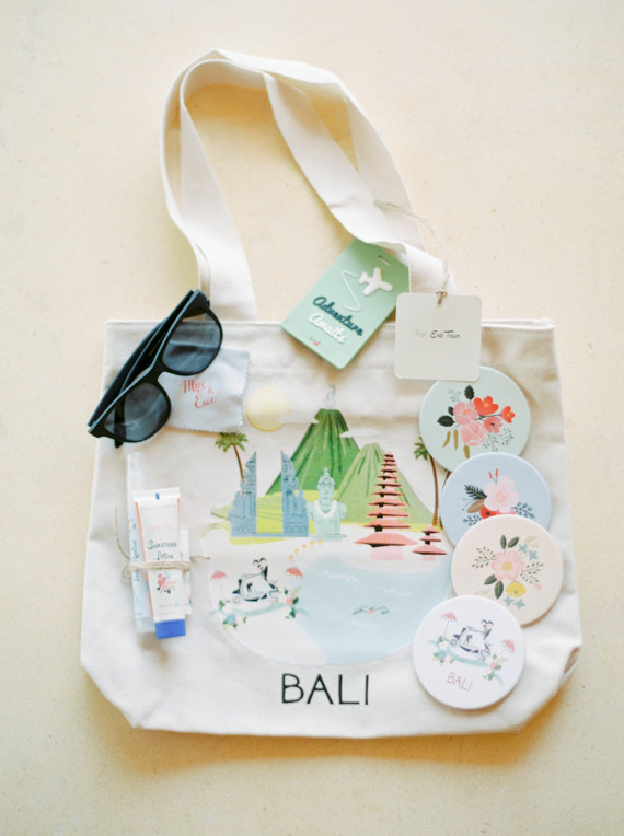 Guest tote bag