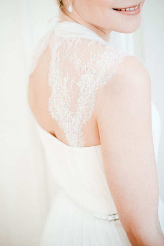 Kisui lace gown
