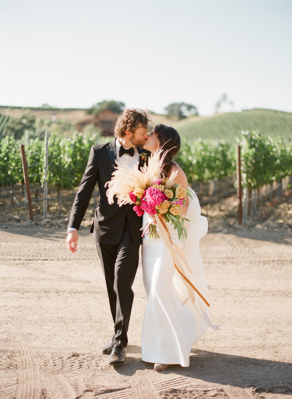 Rustic and romantic vineyard wedding