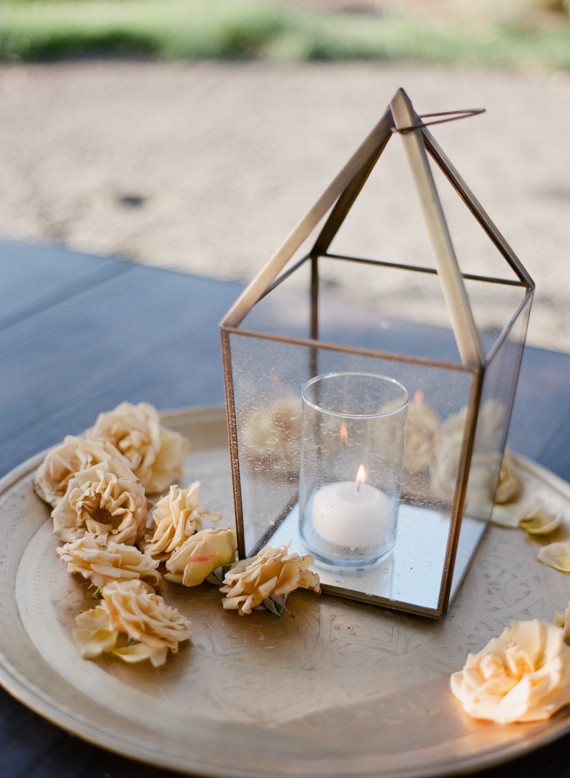 Rustic and romantic vineyard wedding decor