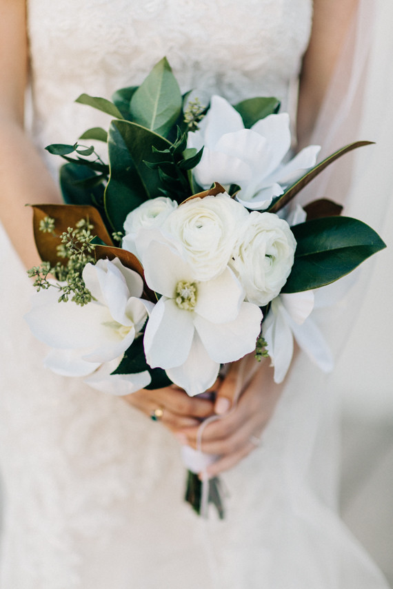 White bridal bouquet