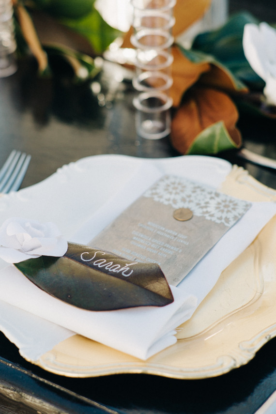 Leaf place card setting