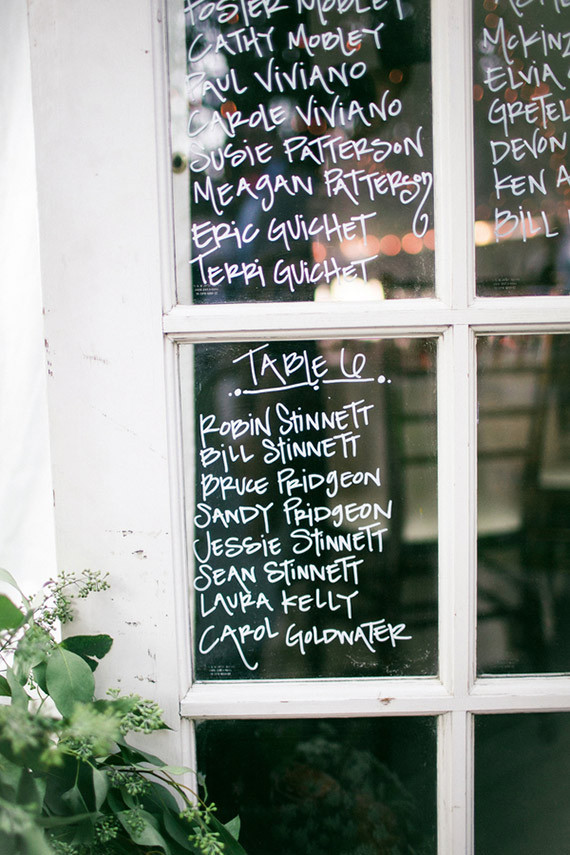 Escort window with calligraphy