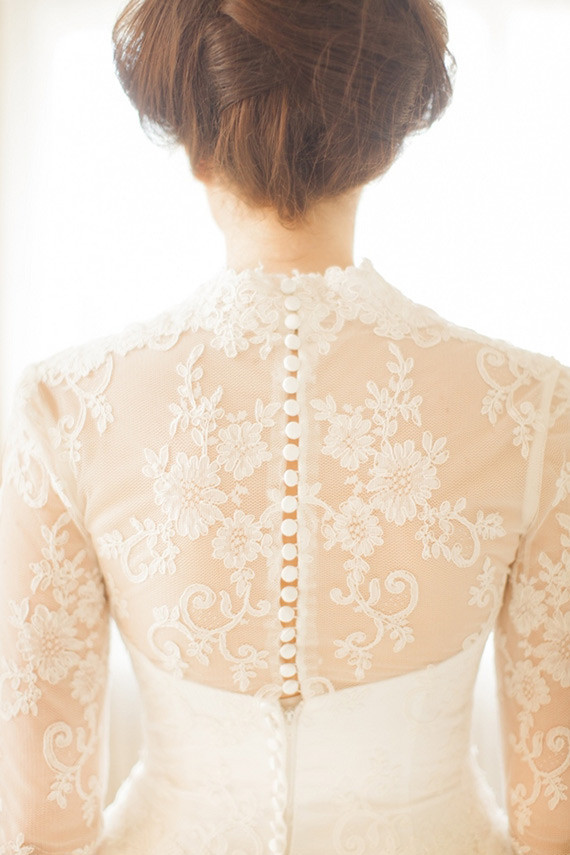 Elegant lace wedding dress backing