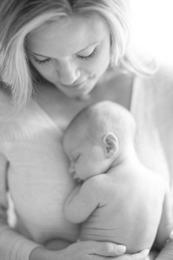 Light airy newborn photos