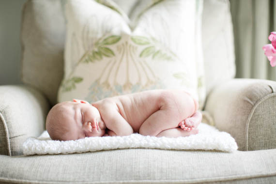 Light airy newborn photos