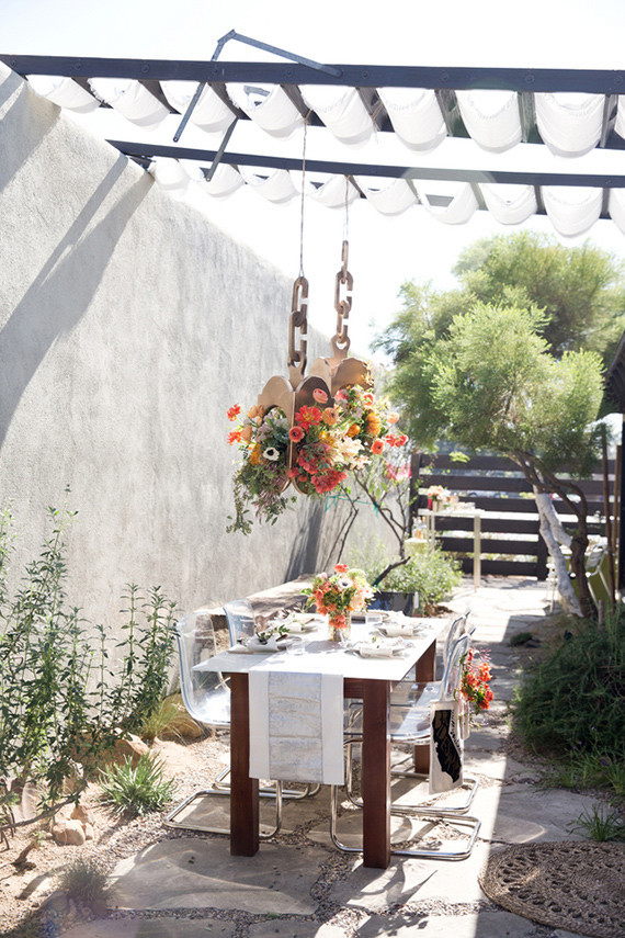 Midcentury modern bridal shower tablescape