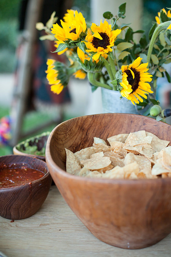 Cinco de Mayo chips and salsa