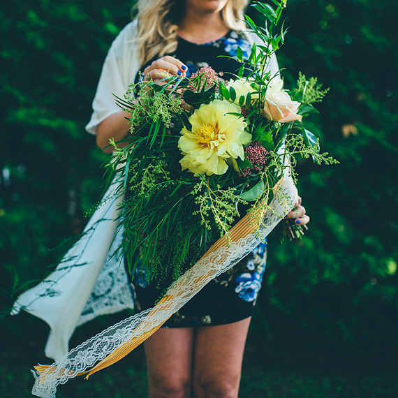 Wildflower bouquet and maternity photos
