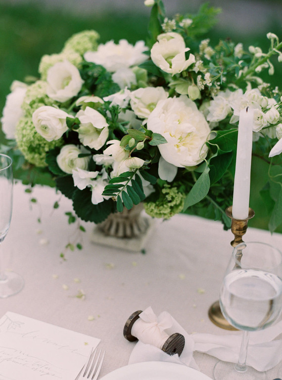 Organic spring green and gold wedding tablescape