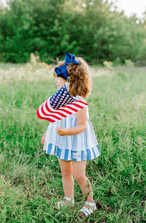 4th of July Sister Portraits