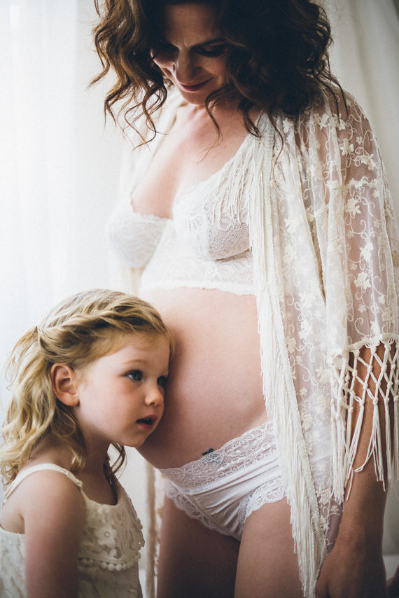 Mother-daughter maternity photos