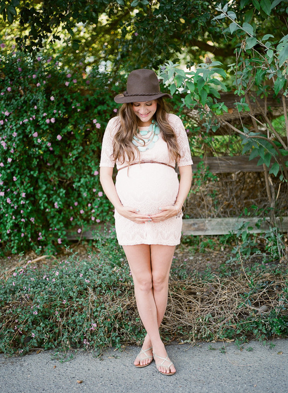 Triplet maternity photos