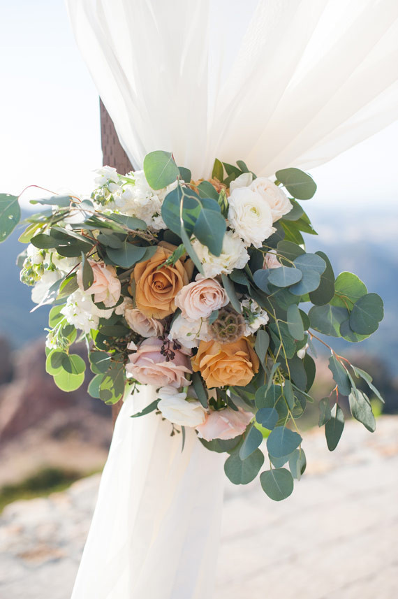 Wedding floral decor