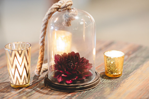 Rustic fall wedding decor
