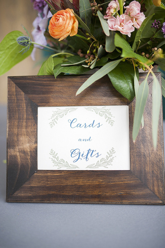 Rustic wedding signage