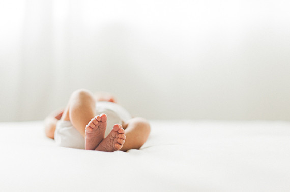 Lifestyle newborn photos by Brandi Welles