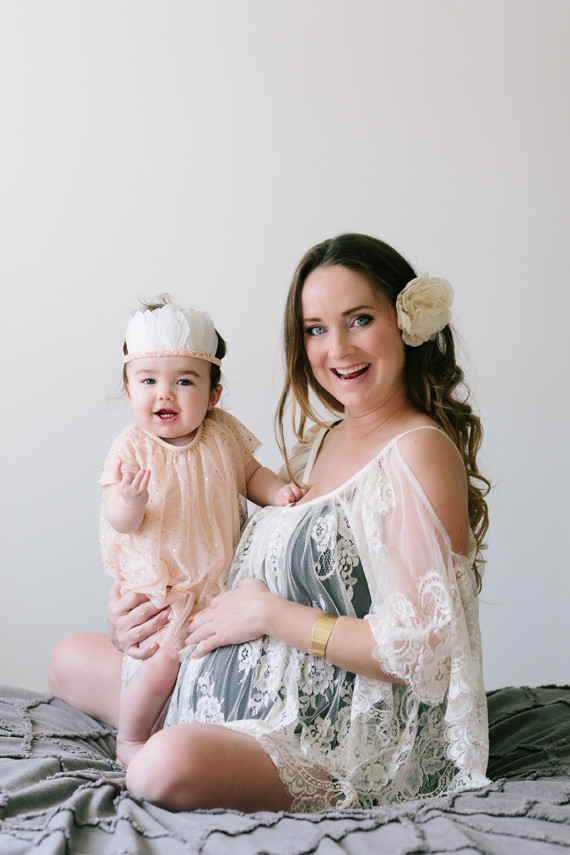 mother daughter maternity photos by Heather Kincaid