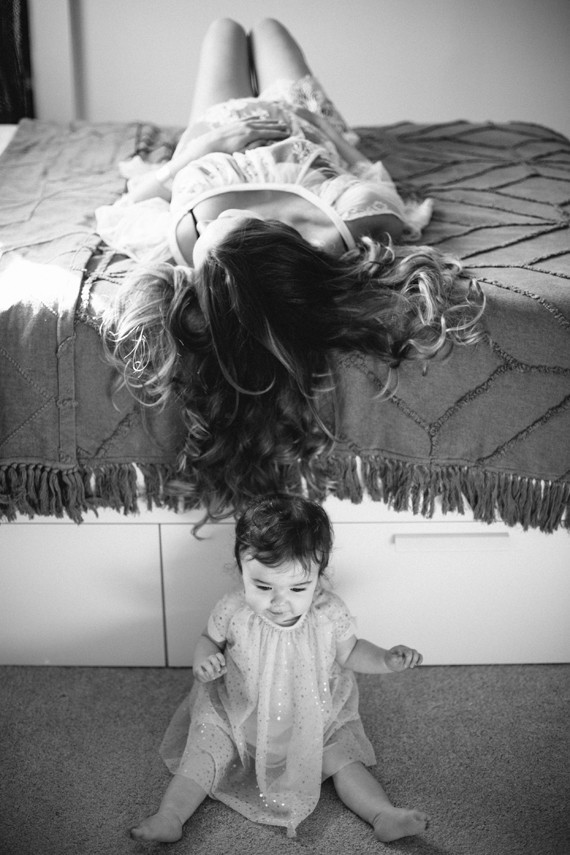 mother daughter maternity photos by Heather Kincaid