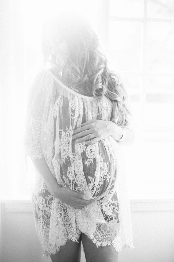 mother daughter maternity photos by Heather Kincaid