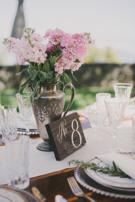 Rustic table decor