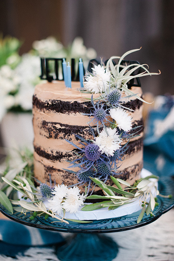 chocolate semi naked cake