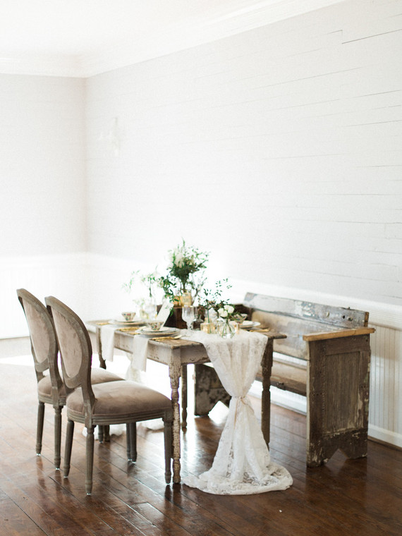 Rustic fall wedding tablescape