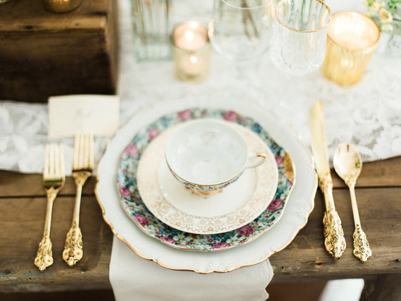 Rustic fall wedding tablescape