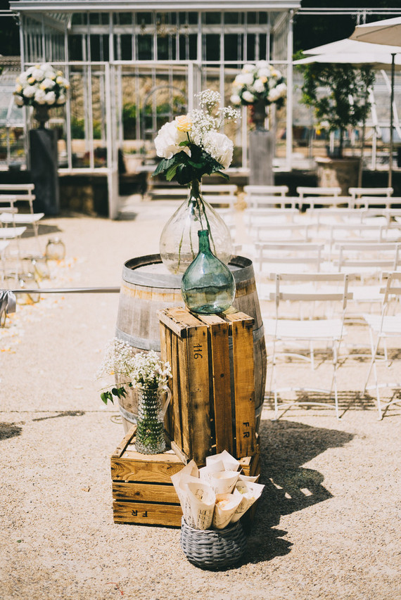 Rustic wedding decor