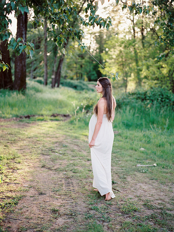 Simple bohemian maternity photos