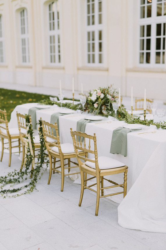 Elegant wedding tablescape