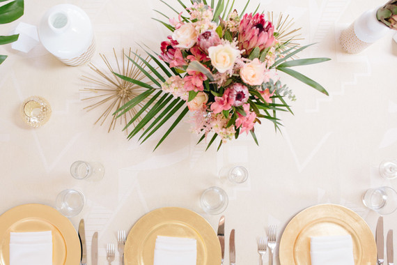 Modern gold tablescape