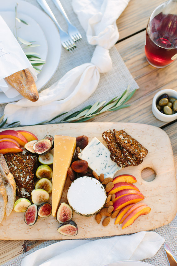 How to throw an end-of-summer backyard party Inspiration