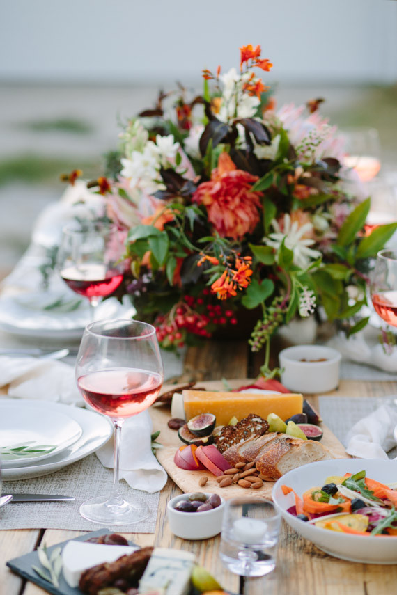 How to throw an end-of-summer backyard party Inspiration