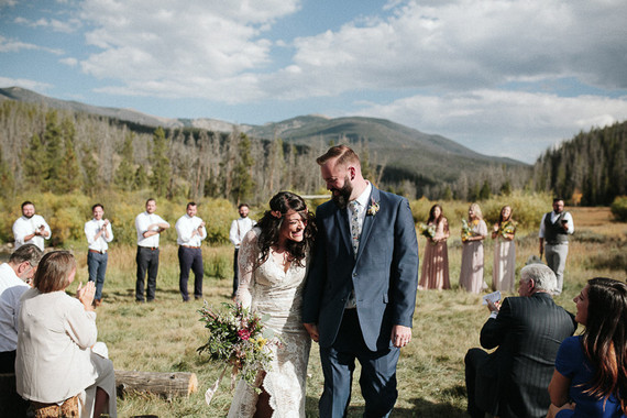 Outdoor colorado wedding ceremony