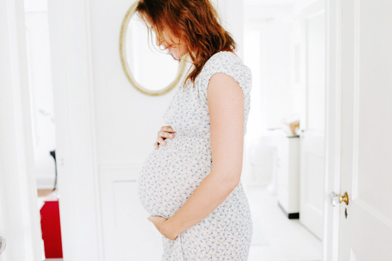 Amanda Watters lifestyle maternity photos