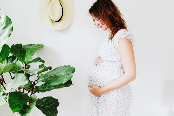 Amanda Watters lifestyle maternity photos