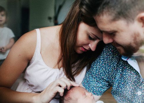 At home family newborn photos by Kaley Cornett