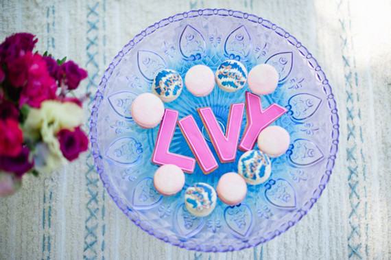 cookies and macarons