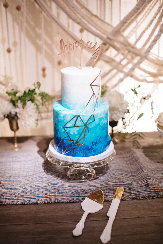 Blue wedding cake