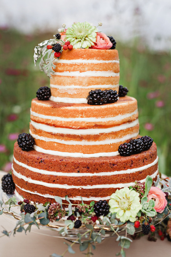 Blackberry naked cake