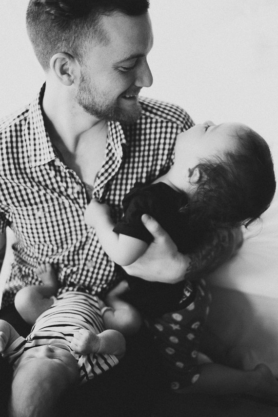 black and white newborn photos