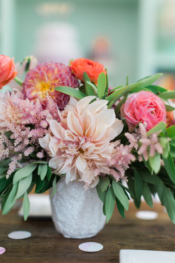 baby shower florals Inspiration