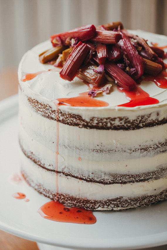Naked wedding cake