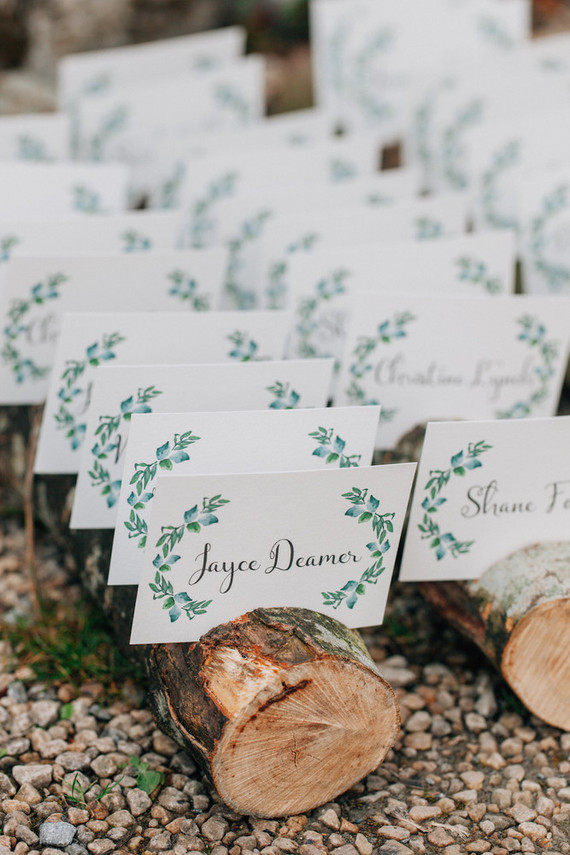 Rustic escort cards